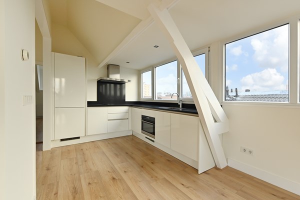 Medium property photo - Oostzeedijk Beneden 29A03, 3062 VK Rotterdam